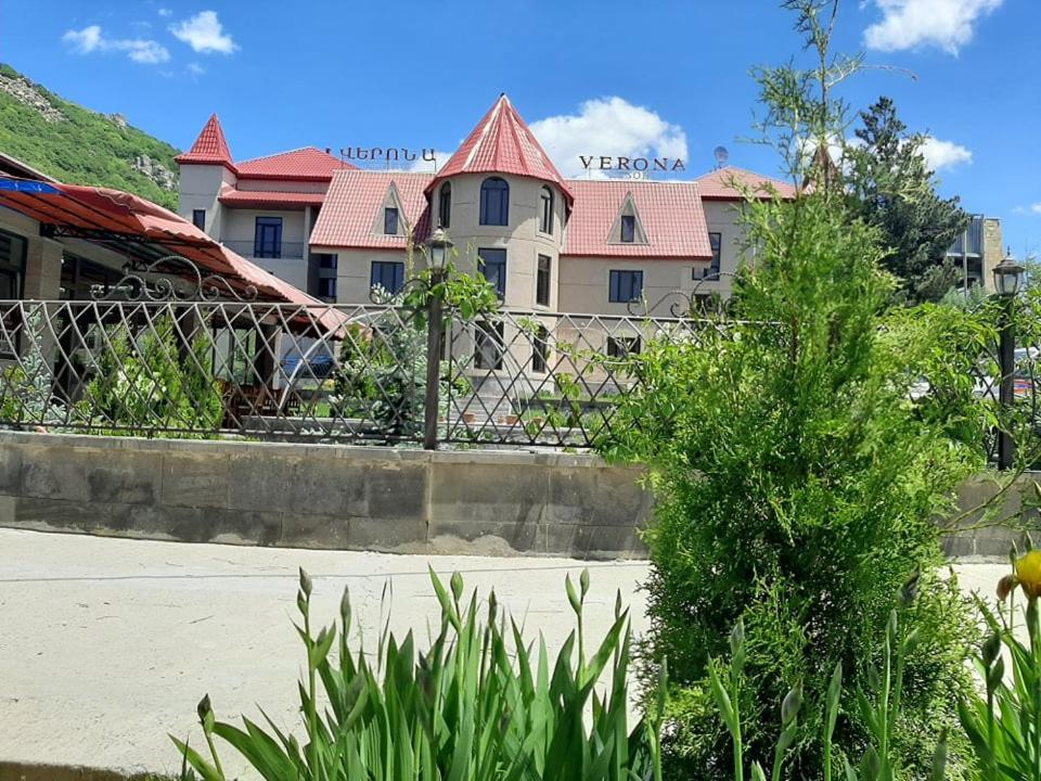 Jermuk Verona Resort מראה חיצוני תמונה